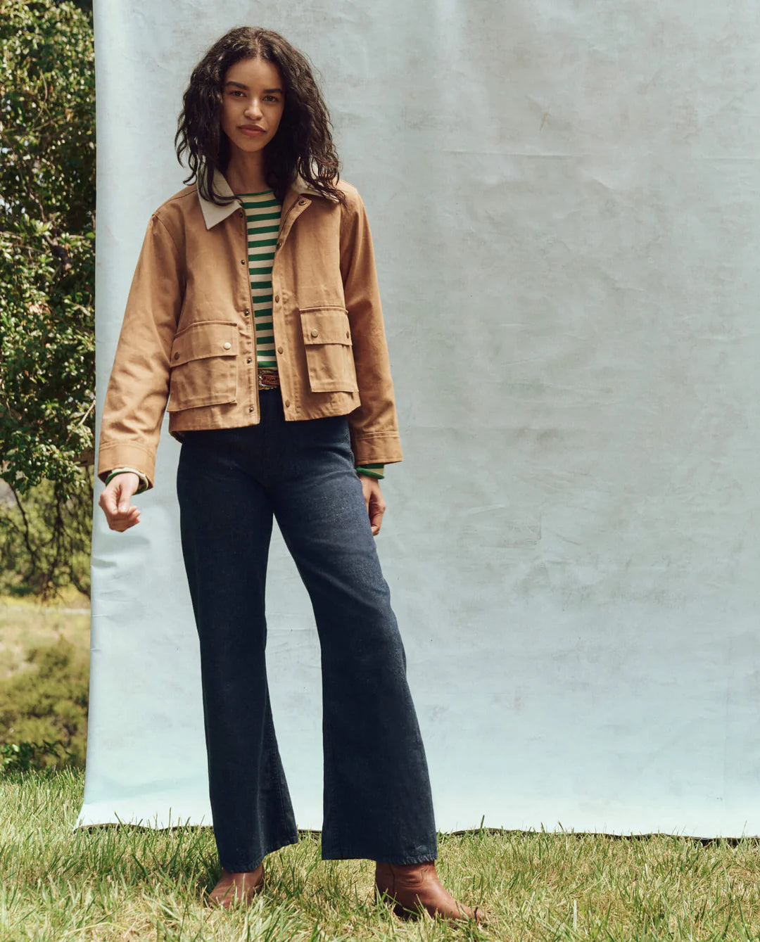 THE GREAT Waxed Swingy Jacket in Walnut