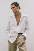 Load image into Gallery viewer, NILI LOTAN Mael Oversized Shirt