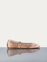 Load image into Gallery viewer, FRAME Odin Ballet Flat in Blush
