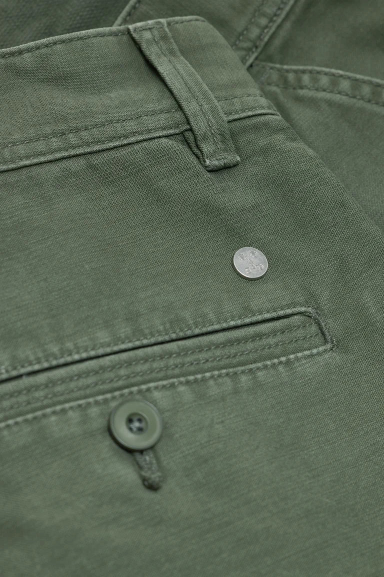 CLOSED Men’s Cargo Shorts in Ranger Green
