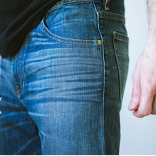 Load image into Gallery viewer, RALEIGH DENIM Alexander in 319 Wash